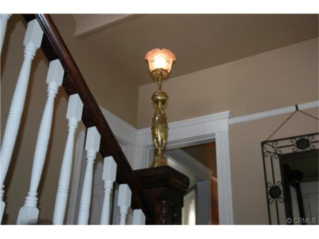 newel%20post%20lamp